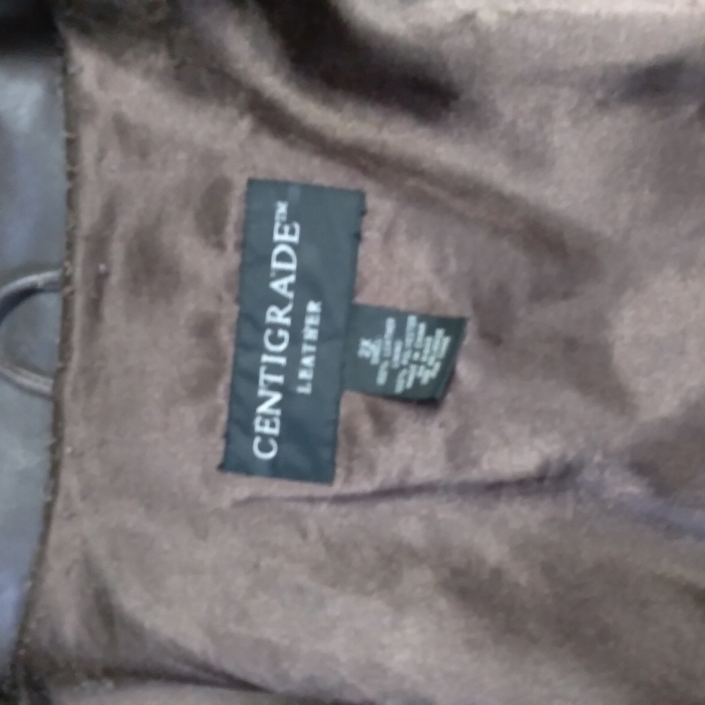 Leather jacket - Picture 3 of 5